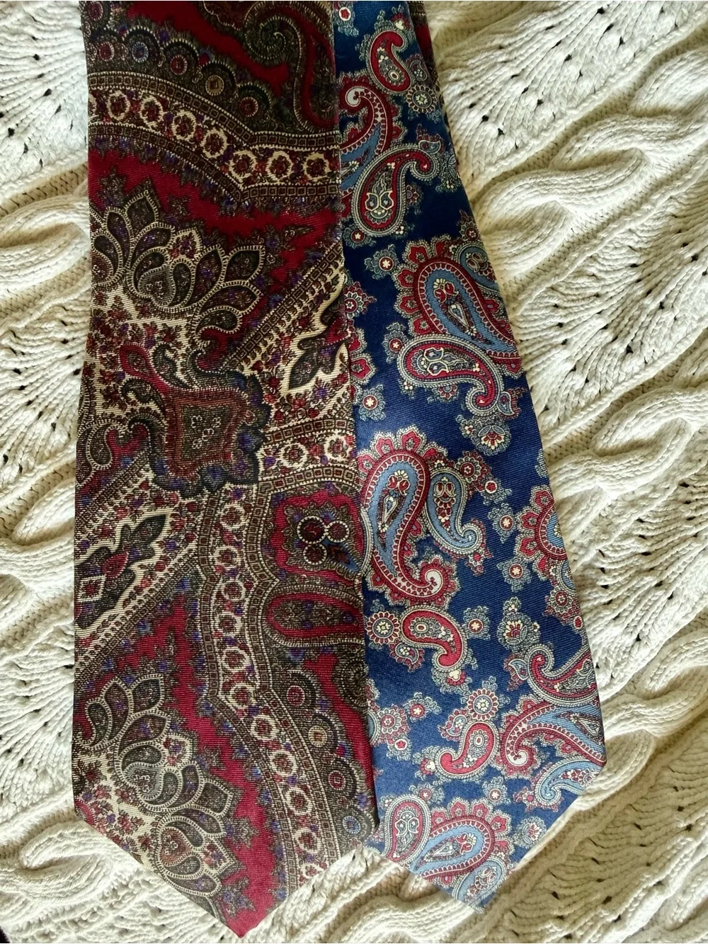 Etienne AINGER Paisley Silk Tie Duo in Red and Blue